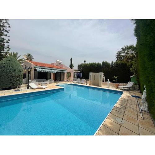 Seabreeze Villa