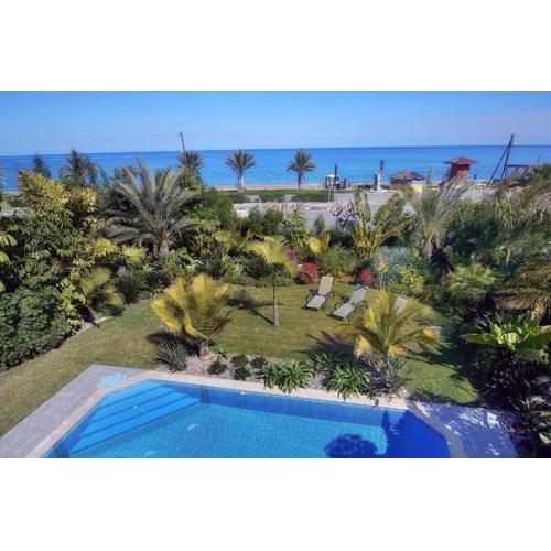 Seafront 3 bedroom villa Medea with private pool and garden.