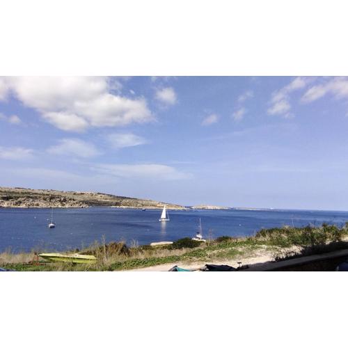 Seafront apartment at Waters\