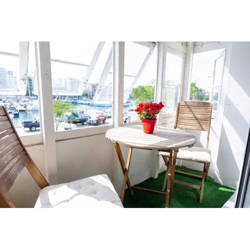 Seafront apartment between Valletta and Sliema