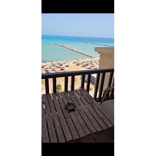 Seafront apartment Turtels Beach Resort