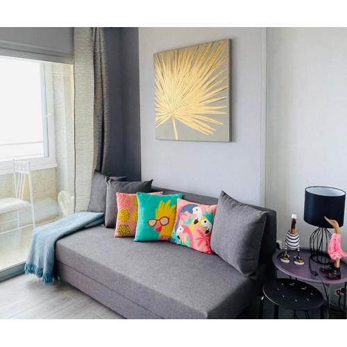 Seafront Apartment with air conditioner