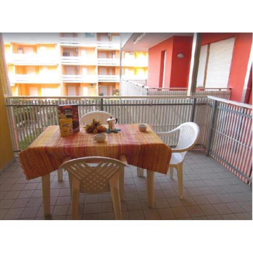 Seafront building in a great location - Beahost