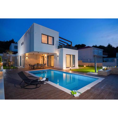 Seafront Ciovo Villa Villa Trogir Deluxe Dva 6 Beautiful Bedrooms Private Pools Sea Front - Sauna