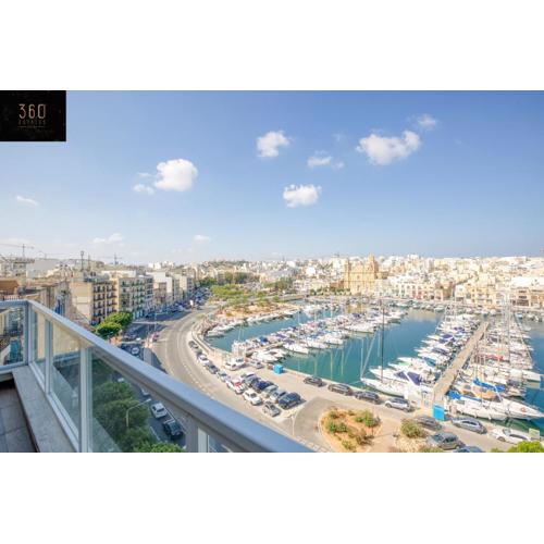 Seafront, Designer APT with Private Terrace & WIFI by 360 Estates