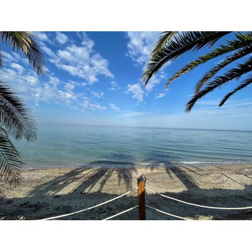 Seafront Family Apartment Poseidon