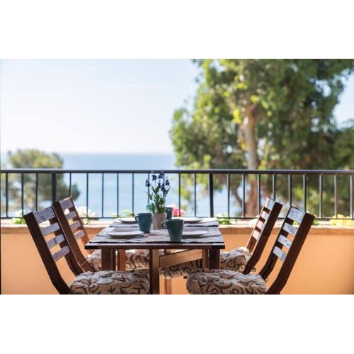 SeaHomes Vacations - CALA BANYS Apt