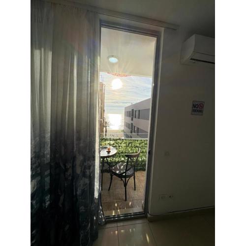 SeaInTheMiddle Apartment