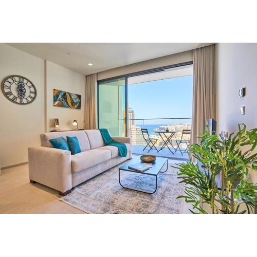 Seascape Heights - Sleek 14th Floor Apartment with Unrivalled Views