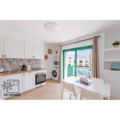 Seascape Pool View & WiFi by iRent Fuerteventura Corralejo