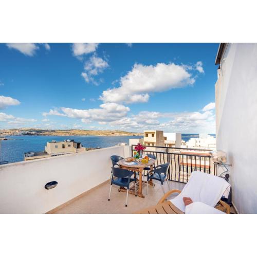 Seashells 2 bedroom Apartment with sunny terrace with stunning sea views - by Getawaysmalta