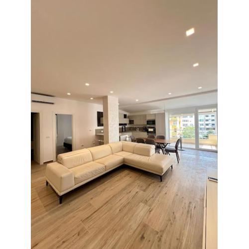 SeaSide 2BR Apartment