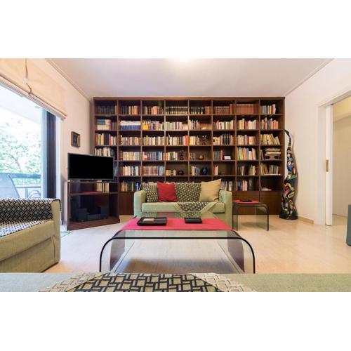 Seaside Apartment in Palaio Faliro