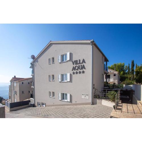 Seaside apartments with a swimming pool Businci, Ciovo - 21999