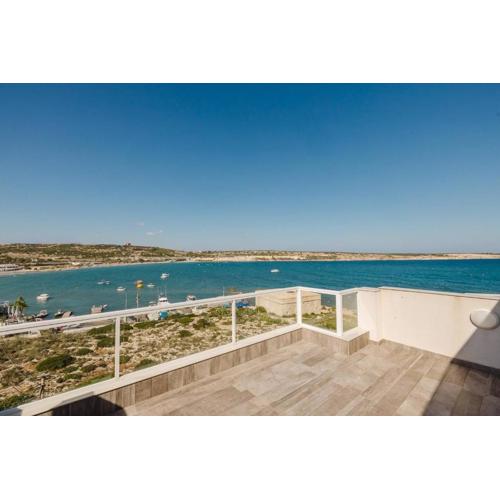 Seaside Escape 2bed With Views! By Homely