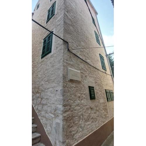 Seaside holiday house Sibenik - 23990