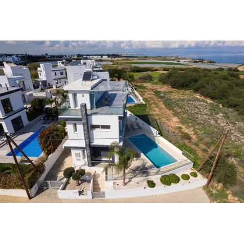 Seaside Luxury Villa