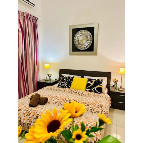 Seaside Spinola APT in St Julians, Queen beds