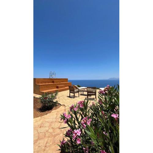 Seaside Villa With Pool In San Vito Lo Capo