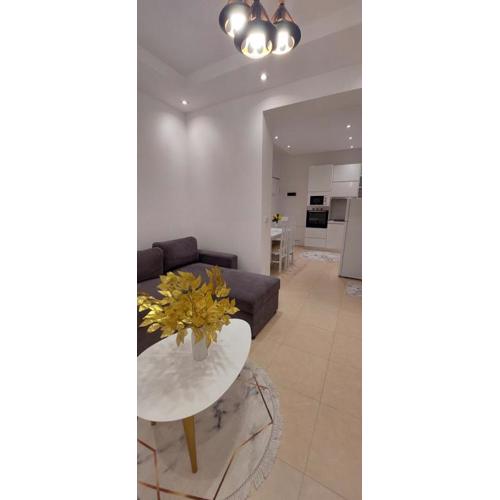 Seasons Apartment\