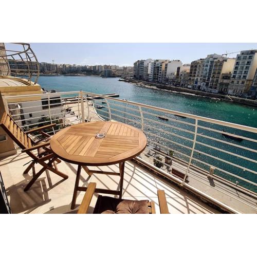 Seaview 2 Bedroom Ap. in Spinola