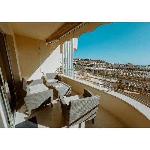 Seaview 2 Bedroom Condo Play Paraiso pool & Wifi in Costa Adeje
