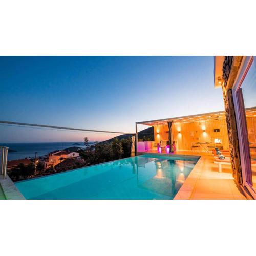 Seaview 2 Bedroom Villa - 1134