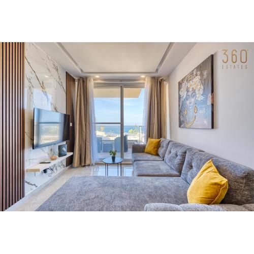 Seaview 3BR Home with Wifi, Terrace, AC & Sofabed by 360 Estates