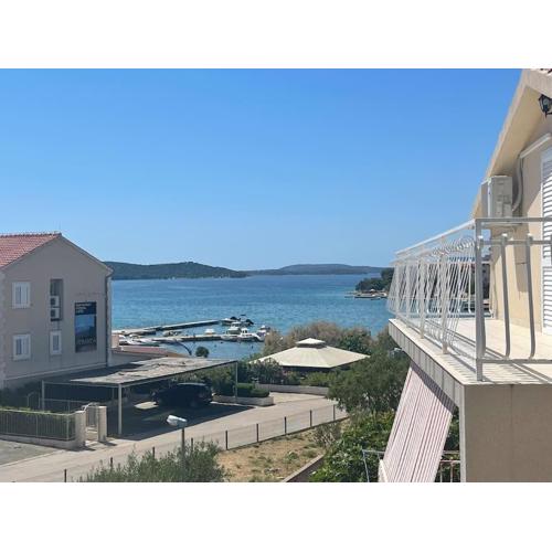 Seaview apartment at beach