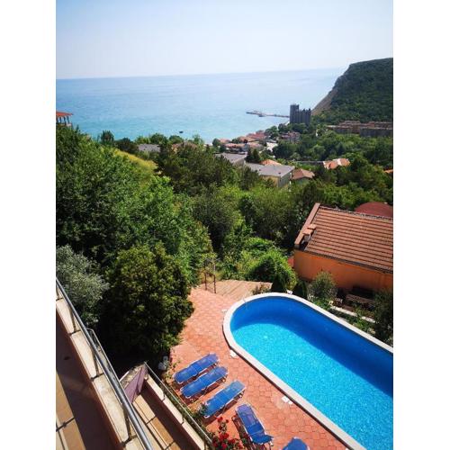 Seaview apartment complex Karia12