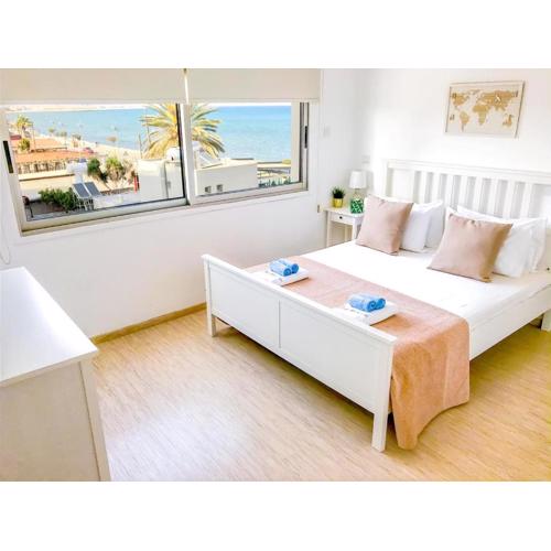 Seaview Apartment (Excellent Location)