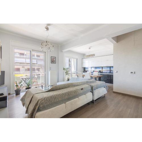 Seaview Apartment for 2 in Palaio Faliro