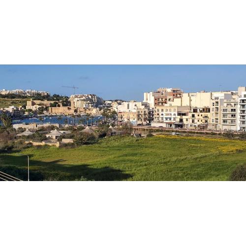 Seaview Apartment full of all commodities needed