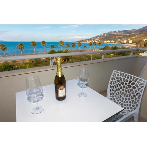 Seaview Apartments