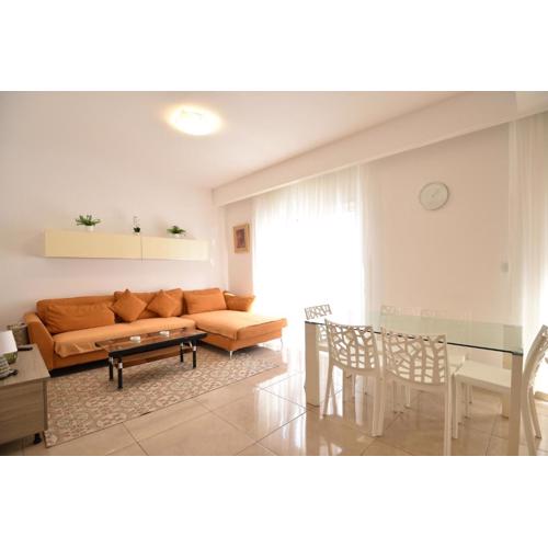 Seaview Home, Sliema by the sea