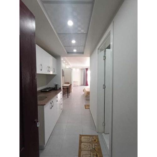 Seaview Hotel Apartment steps from downtown, Free WIFI
