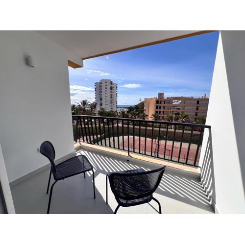 Seaview Modern Apartment in Downtown