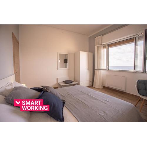 Seaview Rooms in the center by Wonderful Italy