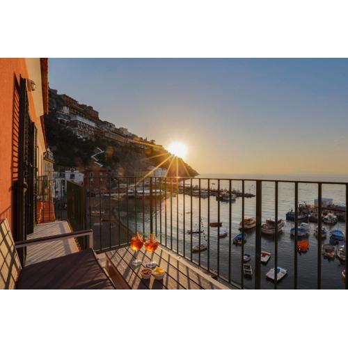 SeaView Sorrento Apartment by the sea with terrace