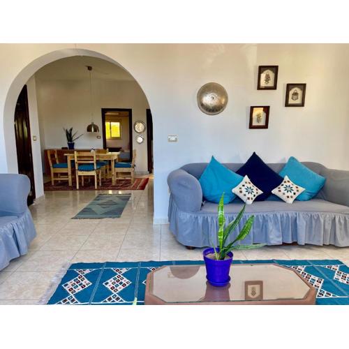 Seaview spacious apartment