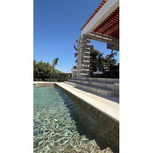Seaview Villa - Amazing Sea & Mountain View