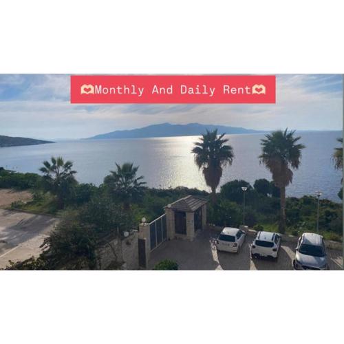 Seaview White Apartment