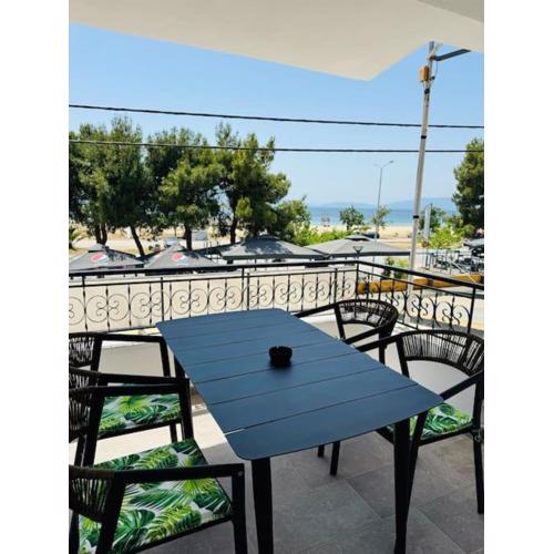 SeaViewApartment
