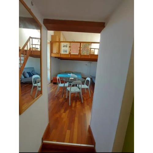 Second floor apartment - no lift