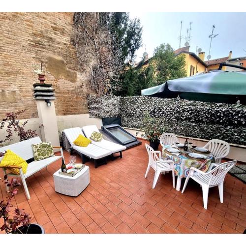 Secret Terrace Downtown Loft, Rooftop Terrace, 2 bedrooms, AC
