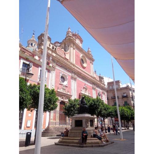 SecretGarden Sevilla, Quiet Elevator, AC, WiFi