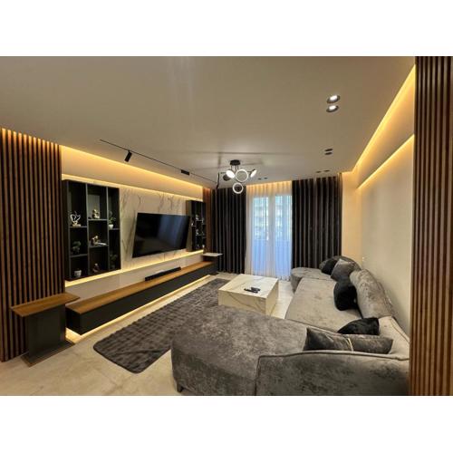 Sel Luxury Apartment\