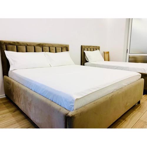 SELA RENT- City Rooms and Studio Apartments