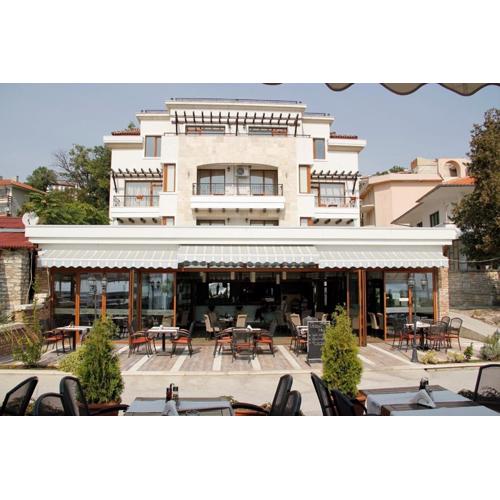 Selena Hotel
