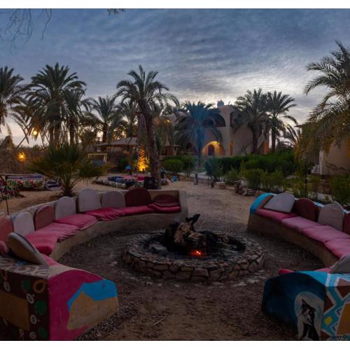 Seliyaa Siwa Inn Hotel